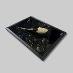 Charger l'image dans la galerie, Cadre bouteille cassée Champagne Dom Perignon en résine epoxy