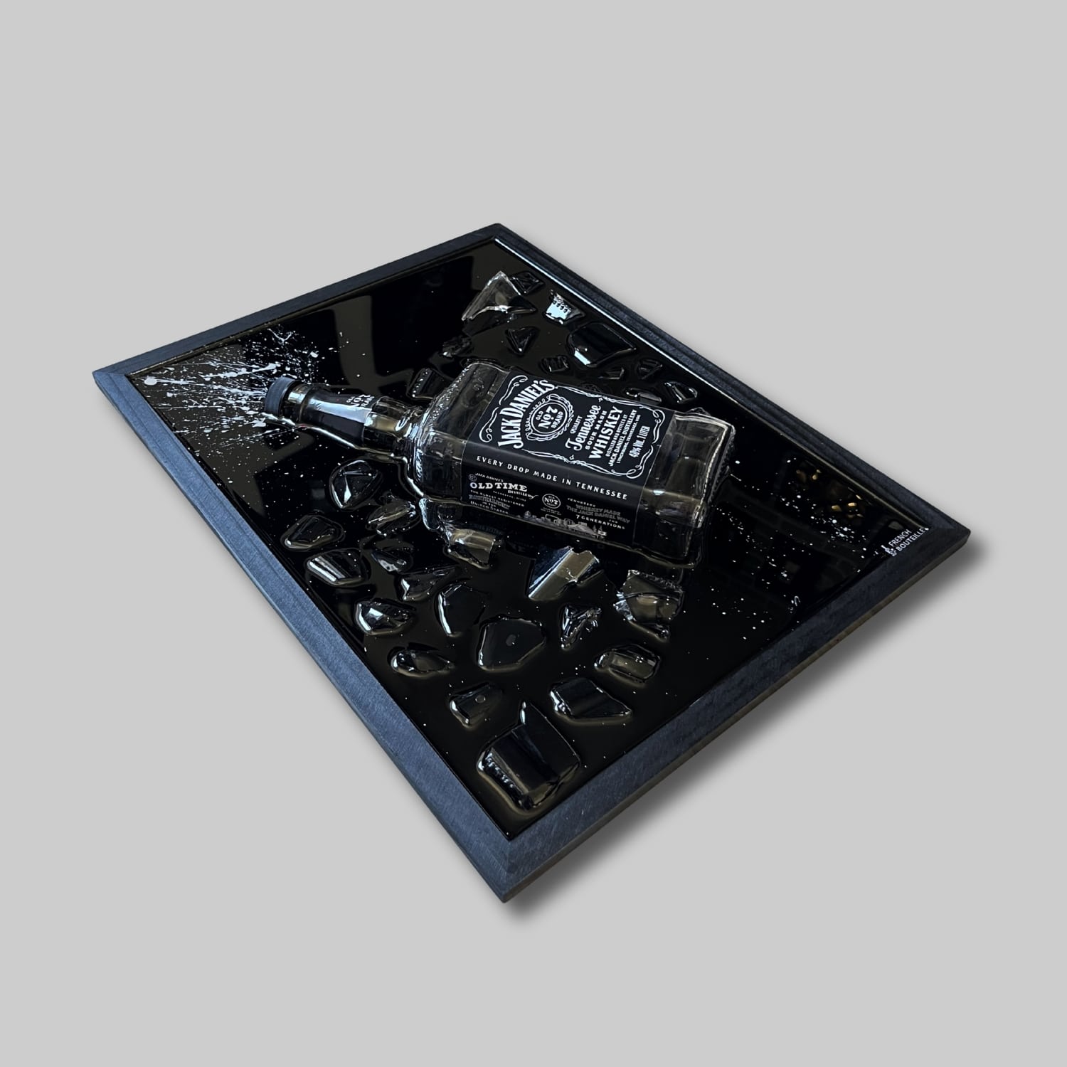 Cadre bouteille cassé jack daniels whisky