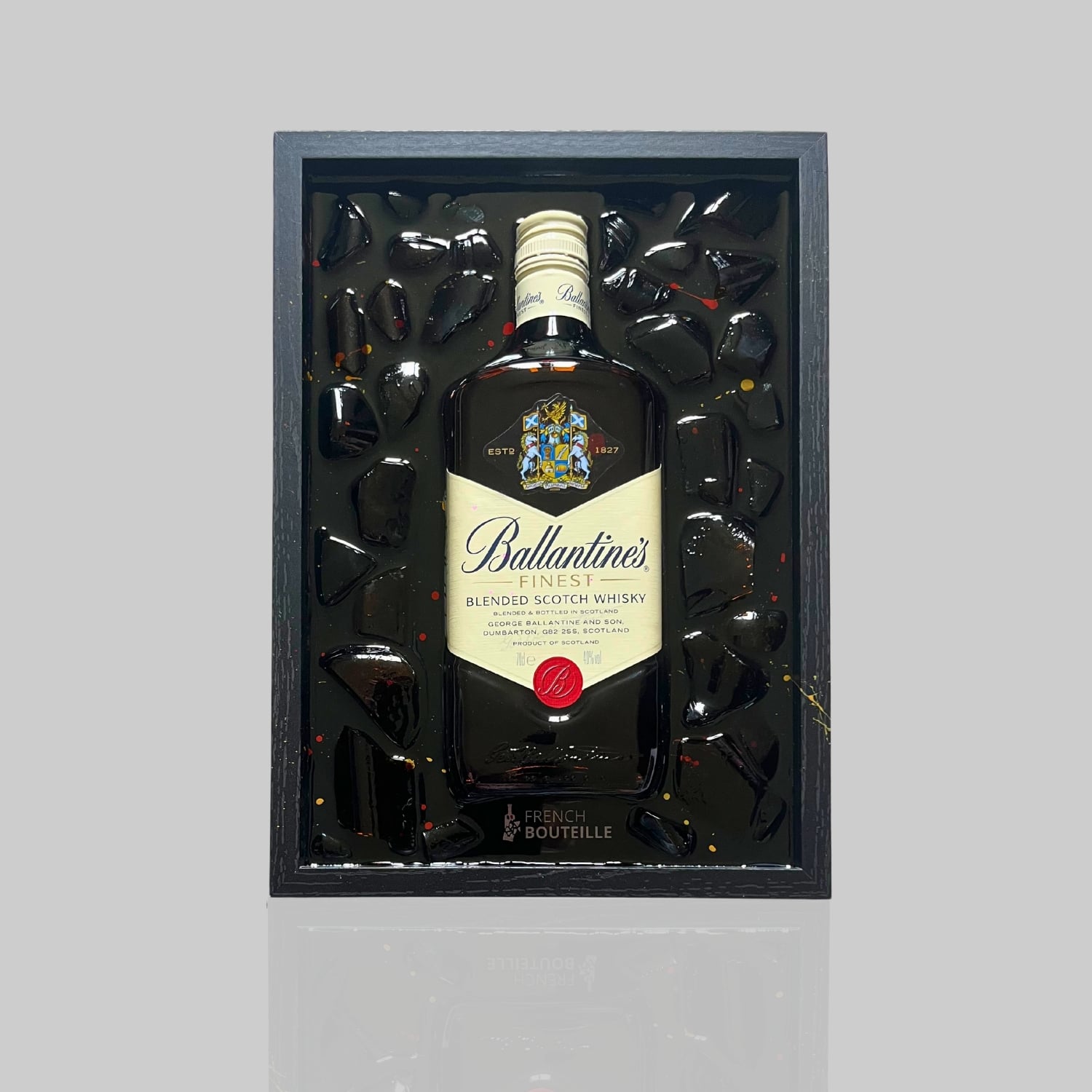 Tableau Bouteille Cassée Ballantines Whisky par French Bouteille